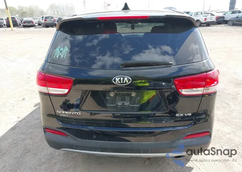 2016 Kia Sorento 3.3L Ex z USA, uszkodzony, nr VIN 5XYPHDA58GG142044